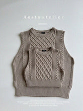 將圖片載入圖庫檢視器 <台灣館>AT24A009-Aosta秋款🦺 **親子針織背心 (Knit Vest)**【正韓】