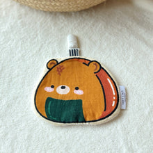 將圖片載入圖庫檢視器 <台灣館> | Meet Chuu |飯糰熊造型手帕 幼兒園必備 造型手帕 擦手巾 擦汗巾 手帕巾 手帕夾