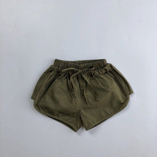 Load image into Gallery viewer, 885PA-Korean children's clothing 2021 summer new products children's solid color waist tie small and medium children's casual shorts multi-color Korean version hot pants