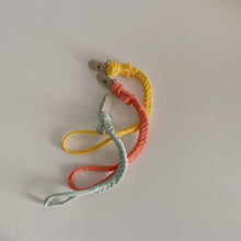 Load image into Gallery viewer, FG178AC-Korea ins lanyard anti-drop pacifier clip baby soothing teether pacifier chain baby elastic clip pacifier