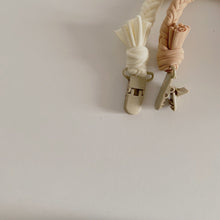 Load image into Gallery viewer, FG178AC-Korea ins lanyard anti-drop pacifier clip baby soothing teether pacifier chain baby elastic clip pacifier