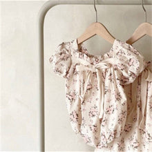 Load image into Gallery viewer, 24D876LS- Korean style summer new baby girl jumpsuit ins baby bow puff sleeves sweet square collar baby romper