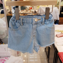 Load image into Gallery viewer, 23D183PA-Children's ins summer new casual children's pants Korean version messy personality raw edge boys and girls washed denim shorts