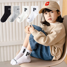 Load image into Gallery viewer, WH0307AC- Spring and Autumn Thin Big Kids Baby Letter Middle Socks (4 in a Set)