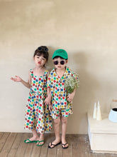 Load image into Gallery viewer, <Taiwan Pavilion> 2022X40TG-Korean version of boys and girls short-sleeved shorts two-piece children's flower suspender skirt brother and sister outfit (A2)