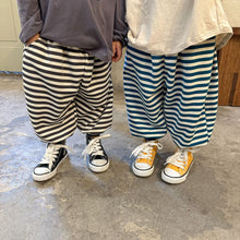 Load image into Gallery viewer, C81285PA-Spring striped children's casual loose bloomers