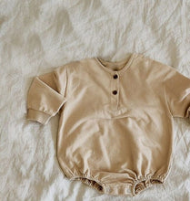 Load image into Gallery viewer, Y9386LS-Autumn Newborn Baby Two-Button Long-Sleeved Jumpsuit + Bib