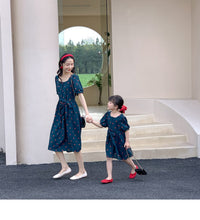 Load image into Gallery viewer, 22B049PCW-High-end polka dot parent-child outfit ins dress French retro internet celebrity long skirt chiffon print skirt mother and daughter outfit