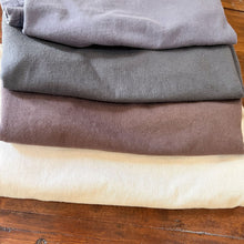 Load image into Gallery viewer, C81337SE-Spring and Autumn Cotton Loose Japanese and Korean Style Long Sleeve Basic T-shirt