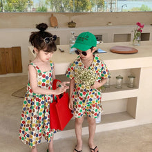 Load image into Gallery viewer, <Taiwan Pavilion> 2022X40TG-Korean version of boys and girls short-sleeved shorts two-piece children's flower suspender skirt brother and sister outfit (A2)