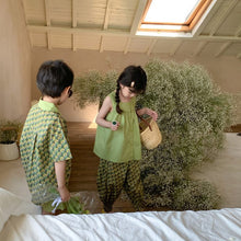 Load image into Gallery viewer, <Taiwan Pavilion> 2022X27TG-Korean version of boys and girls floral short-sleeved shorts two-piece set (A3)