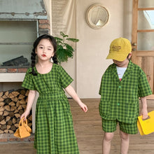 Load image into Gallery viewer, <Taiwan Pavilion> 2022X81TG-Boys and girls Korean style solid color plaid short-sleeved shorts two-piece set (A2)