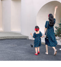 Load image into Gallery viewer, 22B049PCW-High-end polka dot parent-child outfit ins dress French retro internet celebrity long skirt chiffon print skirt mother and daughter outfit