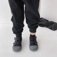 Load image into Gallery viewer, BB-2040PA-2022 Autumn and Winter New Boys and Girls Japanese Style Cotton Waffle Cuffed Trousers Sports Casual Pants
