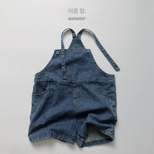 Load image into Gallery viewer, 1127LS-Soft denim ~ Korean children's clothing summer children's denim suspender shorts boys and girls adjustable jumpsuit