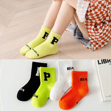 Load image into Gallery viewer, WH0307AC- Spring and Autumn Thin Big Kids Baby Letter Middle Socks (4 in a Set)