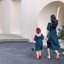 Load image into Gallery viewer, 22B049PCW-High-end polka dot parent-child outfit ins dress French retro internet celebrity long skirt chiffon print skirt mother and daughter outfit