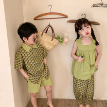 Load image into Gallery viewer, <Taiwan Pavilion> 2022X27TG-Korean version of boys and girls floral short-sleeved shorts two-piece set (A3)