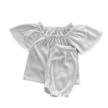 Load image into Gallery viewer, Y8314JG-Summer Korean soft waxy lotus leaf sleeve top + flower bud shorts + hairband three-piece set (pre-order 10 days delivery)