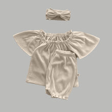 Load image into Gallery viewer, Y8314JG-Summer Korean soft waxy lotus leaf sleeve top + flower bud shorts + hairband three-piece set (pre-order 10 days delivery)