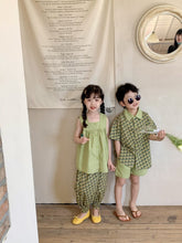 Load image into Gallery viewer, <Taiwan Pavilion> 2022X27TG-Korean version of boys and girls floral short-sleeved shorts two-piece set (A3)