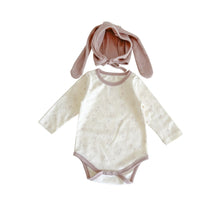 Load image into Gallery viewer, k2531LS-ins autumn pure cotton baby cute rabbit long-sleeved triangle romper baby concave shape out crawling clothes (including hat)