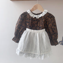 Load image into Gallery viewer, 6021LS-Spring Korean version of baby lace collar crawling clothes + apron two-piece set