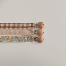 Load image into Gallery viewer, FG259AC-2022 New Korean ins series pure handmade baby pacifier clip pacifier chain anti-drop chain