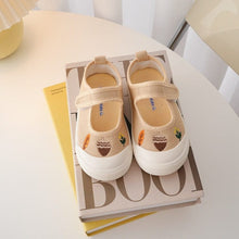 Load image into Gallery viewer, Q20089AC-Korean version of niche children's shoes 22 autumn new boys and girls small scoop shoes cloth shoes floral embroidery indoor shoes kindergarten