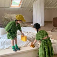 Load image into Gallery viewer, <Taiwan Pavilion> 2022X81TG-Boys and girls Korean style solid color plaid short-sleeved shorts two-piece set (A2)