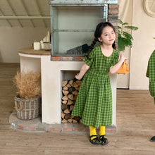 Load image into Gallery viewer, <Taiwan Pavilion> 2022X81TG-Boys and girls Korean style solid color plaid short-sleeved shorts two-piece set (A2)
