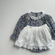 Load image into Gallery viewer, 6021LS-Spring Korean version of baby lace collar crawling clothes + apron two-piece set