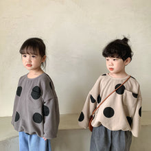 Load image into Gallery viewer, D90773SE- Drop shoulder pockets large polka dot long-sleeved top