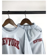 Load image into Gallery viewer, 23D854TG-Children's 2022 Spring and Autumn New Boys and Girls Korean Fashion Letter Printed Long Sleeve Pullover Cotton Sweater Trousers Set