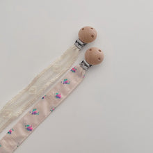 Load image into Gallery viewer, FG259AC-2022 New Korean ins series pure handmade baby pacifier clip pacifier chain anti-drop chain