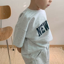 Load image into Gallery viewer, 24D154TG- Korean version ins boys and girls summer new suits cotton letter short-sleeved shorts casual loose children's two-piece suit