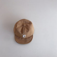 Load image into Gallery viewer, AC1101-Baby soft brim duckbill cap new spring ins Korean C letter simple and versatile pure cotton children's baby baseball cap