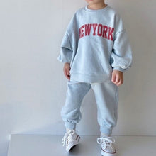 Load image into Gallery viewer, 23D854TG-Children's 2022 Spring and Autumn New Boys and Girls Korean Fashion Letter Printed Long Sleeve Pullover Cotton Sweater Trousers Set
