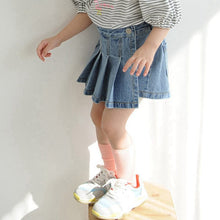 Load image into Gallery viewer, 23D256DS-Children's ins summer Korean style new skirt pants fashionable and stylish pleated personality girls denim skirt small high waist pants skirt