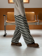 將圖片載入圖庫檢視器 2025D204PA-冬季條紋針織加厚休閒直筒長褲

