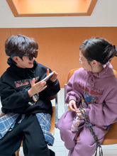 將圖片載入圖庫檢視器 2025D201TG-冬季韓版卡通印花加絨休閒連帽兩件套
