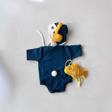 將圖片載入圖庫檢視器 90801LS-萬聖節企鵝包屁衣+帽+魚包三件套
