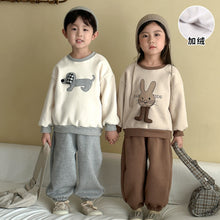 Load image into Gallery viewer, DZ250642TG-秋冬季動物拼布加絨運動兩件套裝
