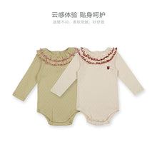 Load image into Gallery viewer, D25002LS-秋裝嬰兒長袖花邊領純棉包屁衣

