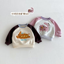 Load image into Gallery viewer, ZDY5221SE-冬季拼袖動物拼布長袖上衣
