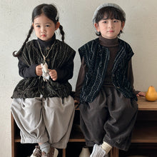Load image into Gallery viewer, 25Q54SE-秋冬兒童豎條燈芯絨復古馬甲背心
