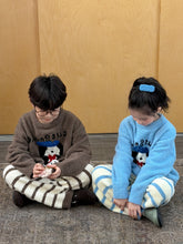 將圖片載入圖庫檢視器 2025D209TG-冬款狗狗條紋珊瑚絨居家兩件套
