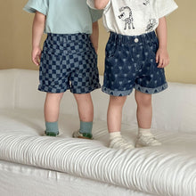 將圖片載入圖庫檢視器 XK260901PA-夏季格紋愛心牛仔短褲
