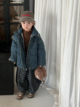 Load image into Gallery viewer, 25D23SE-冬季加厚牛仔外套｜保暖棉袄大衣款
