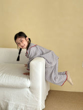 Load image into Gallery viewer, QJ250557TG-秋季兒童棉紗長袖居家兩件套&amp;女童大翻領居家套裝
